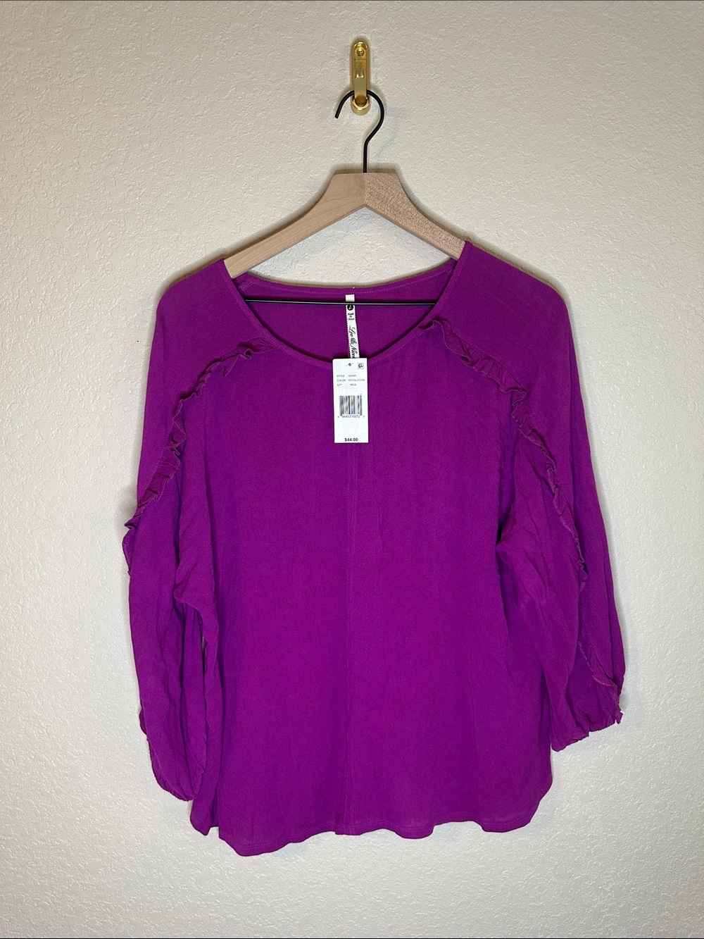 NWT Lea & Nicole Magenta Ruffle Sleeve Blouse - Large